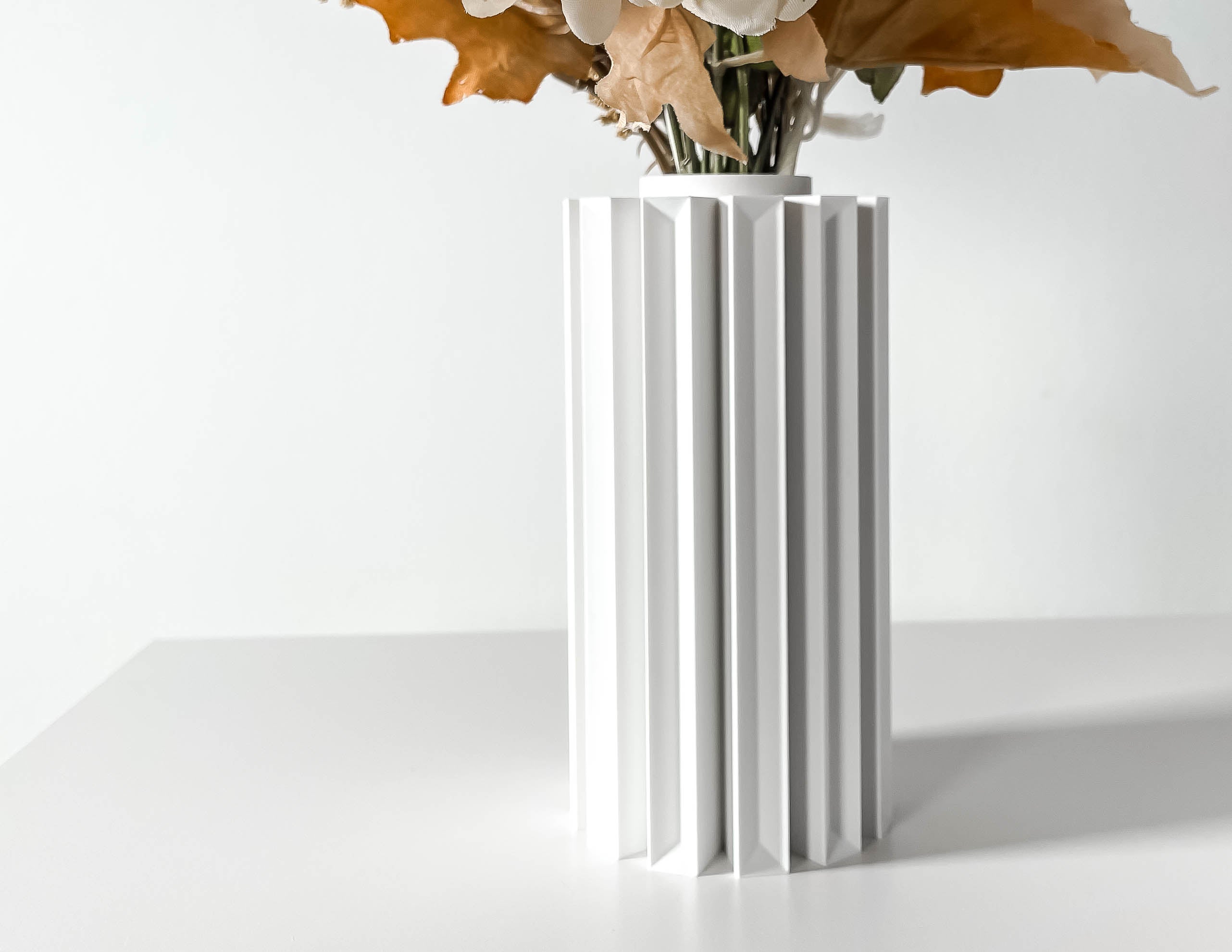 Unda Vase