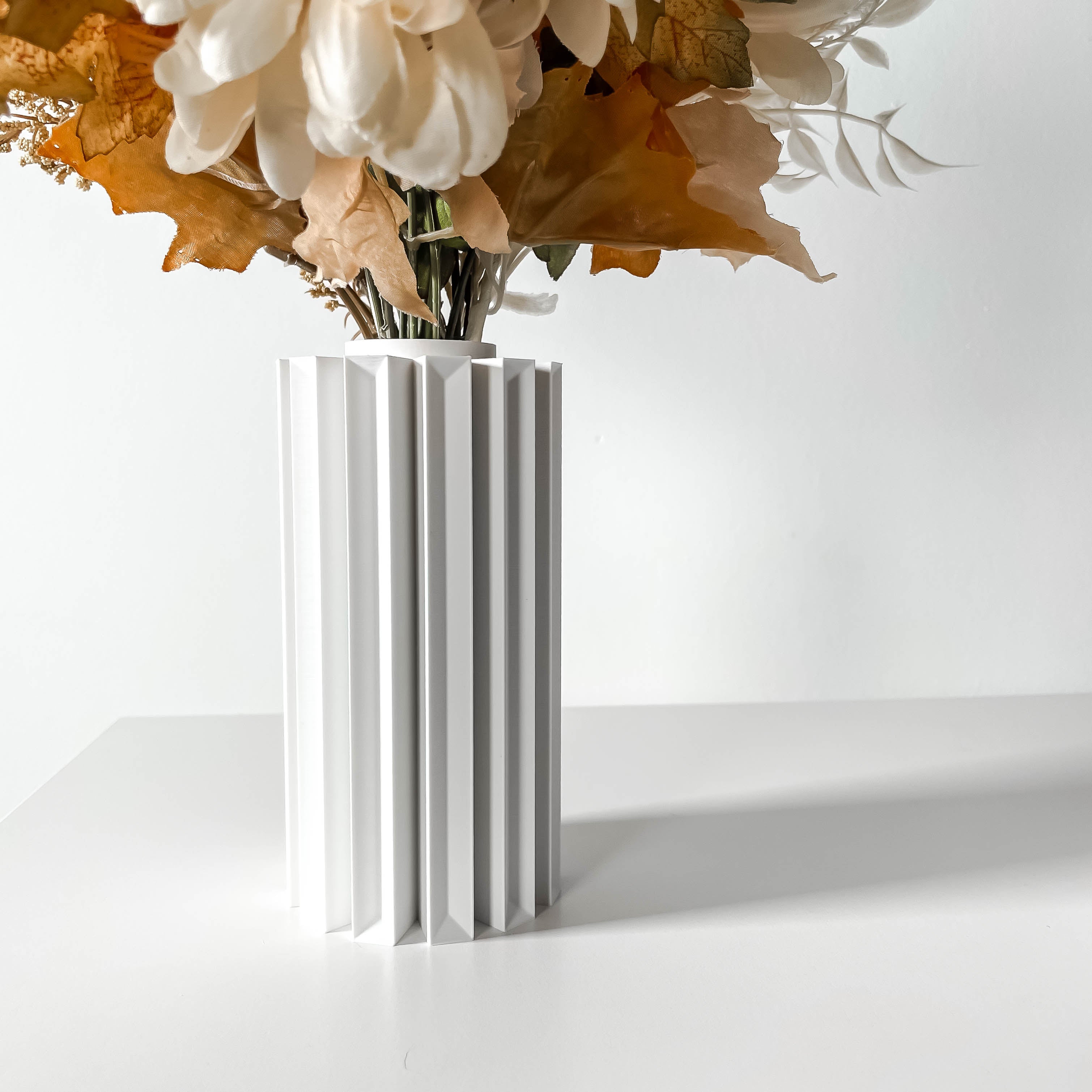 Unda Vase