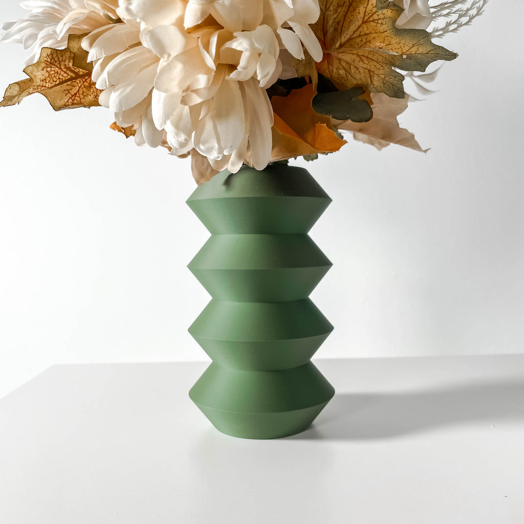 Huso Vase