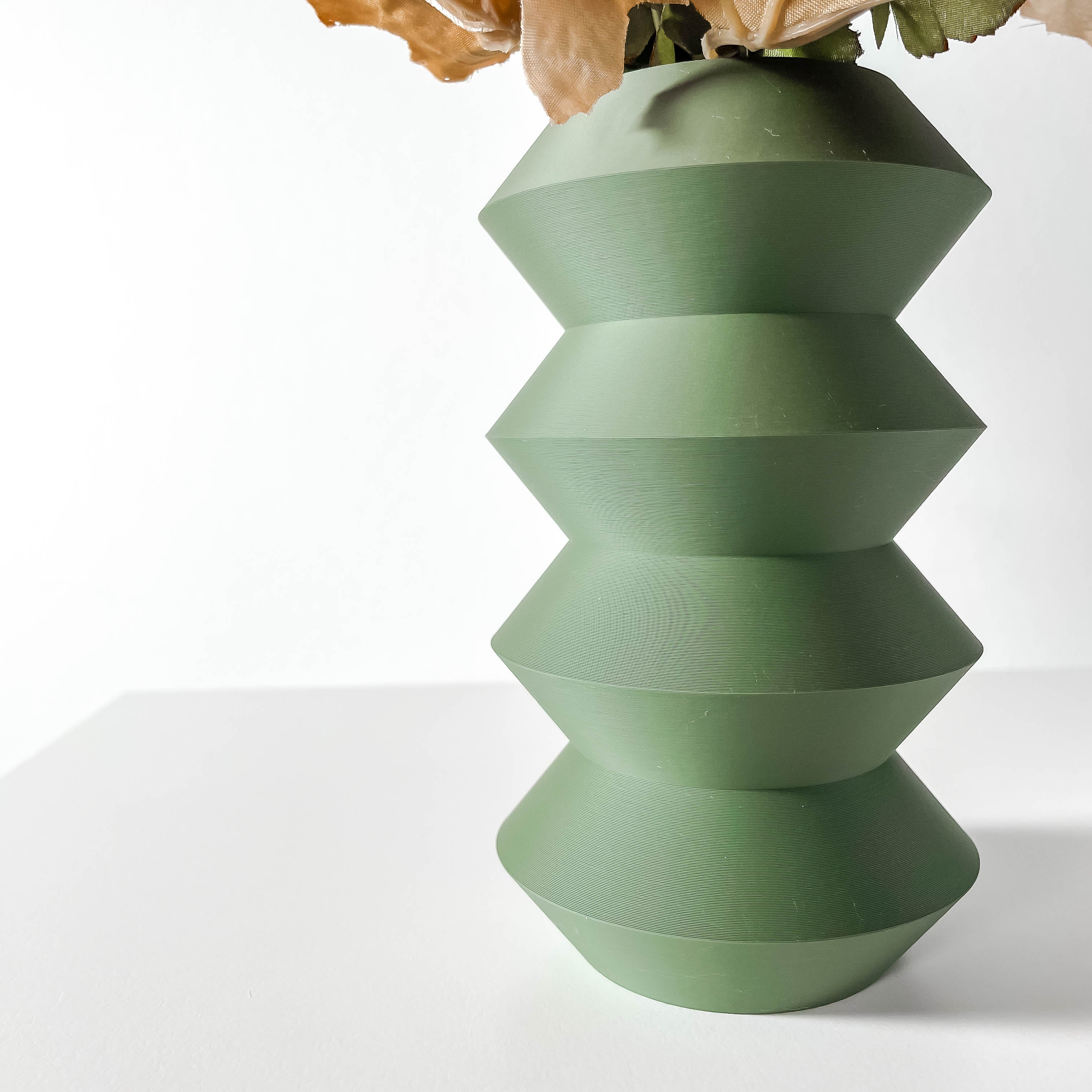 Huso Vase