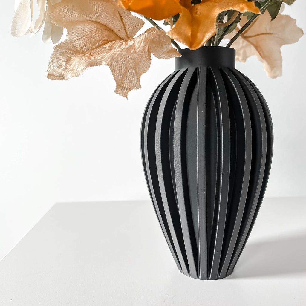 Busen Vase