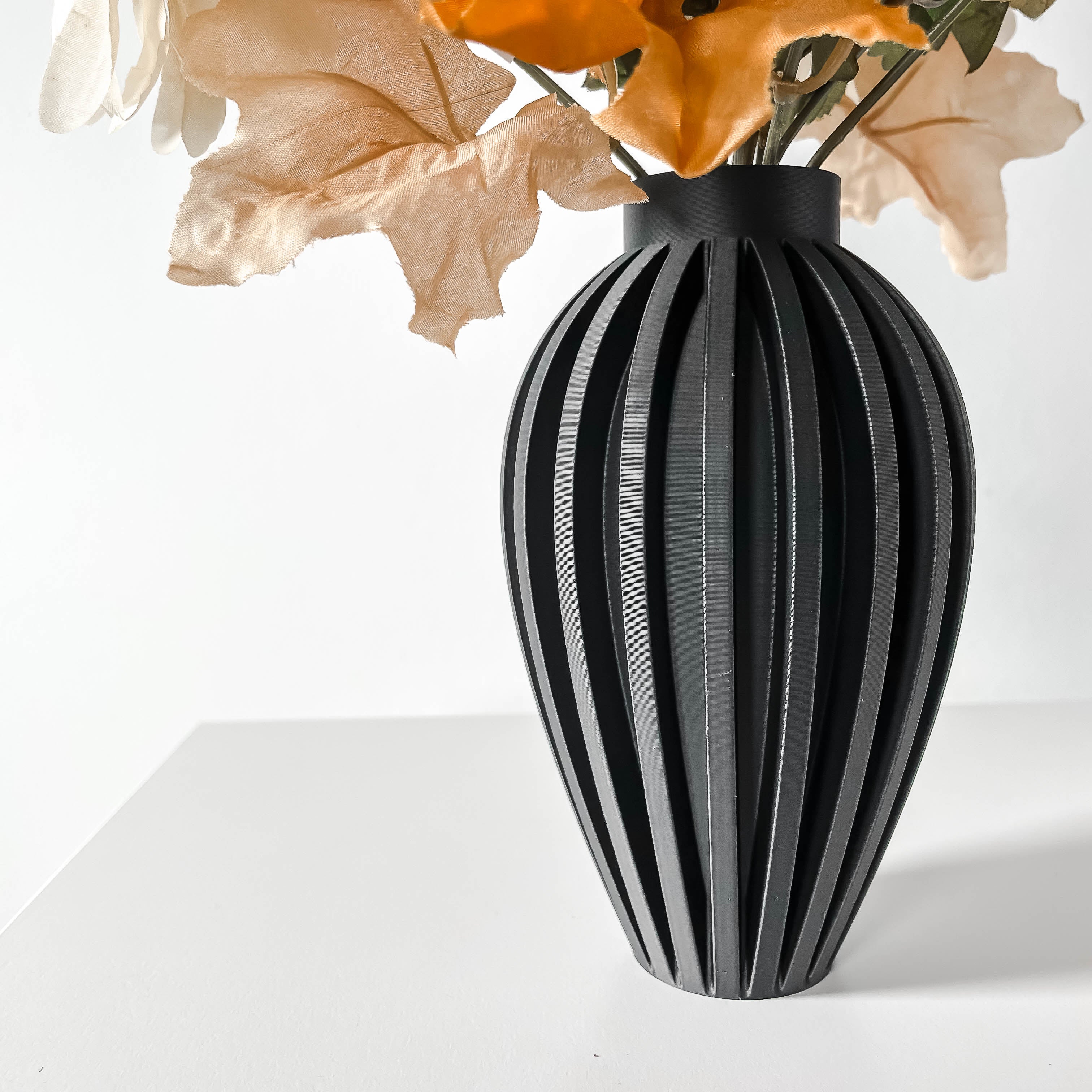 Busen Vase