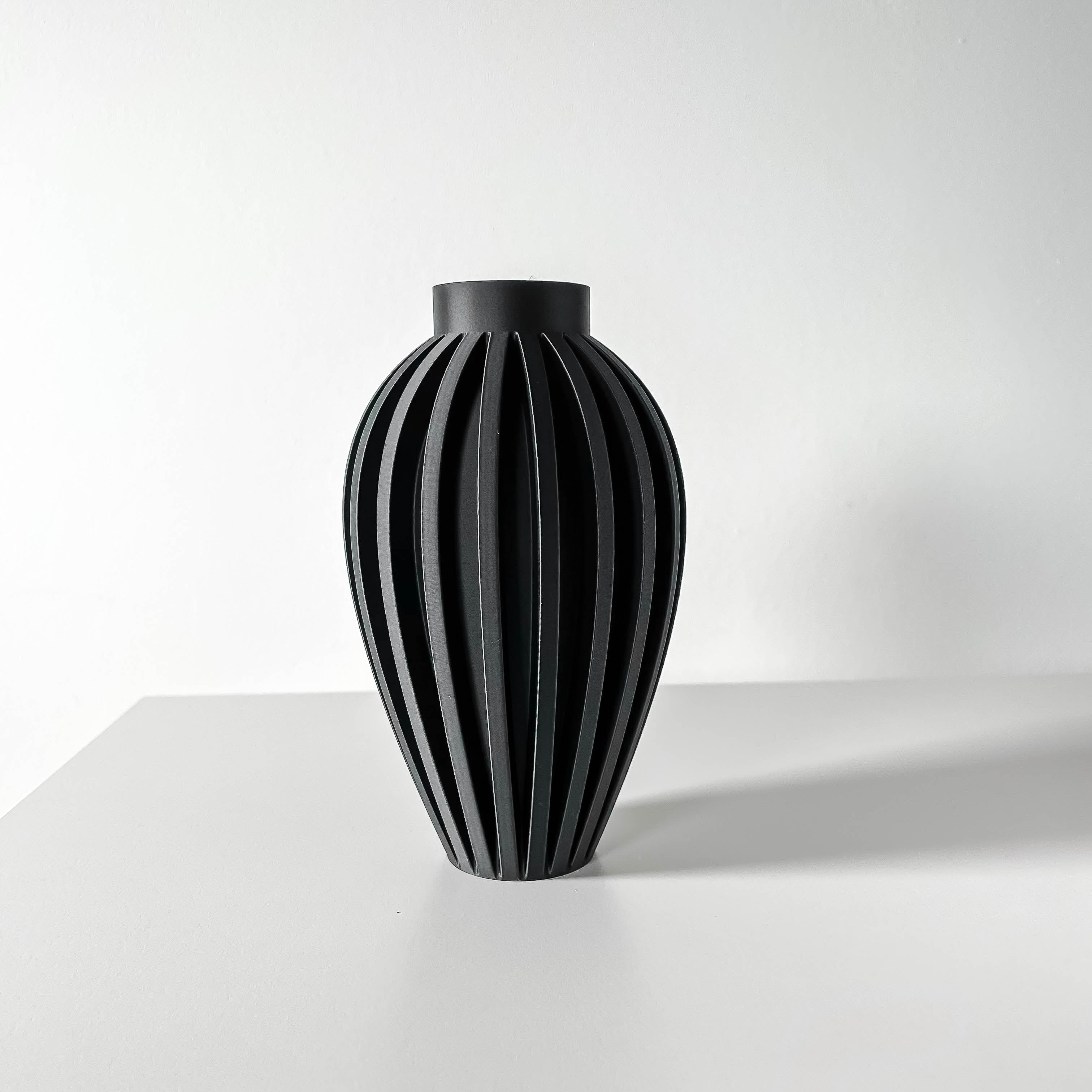 Busen Vase