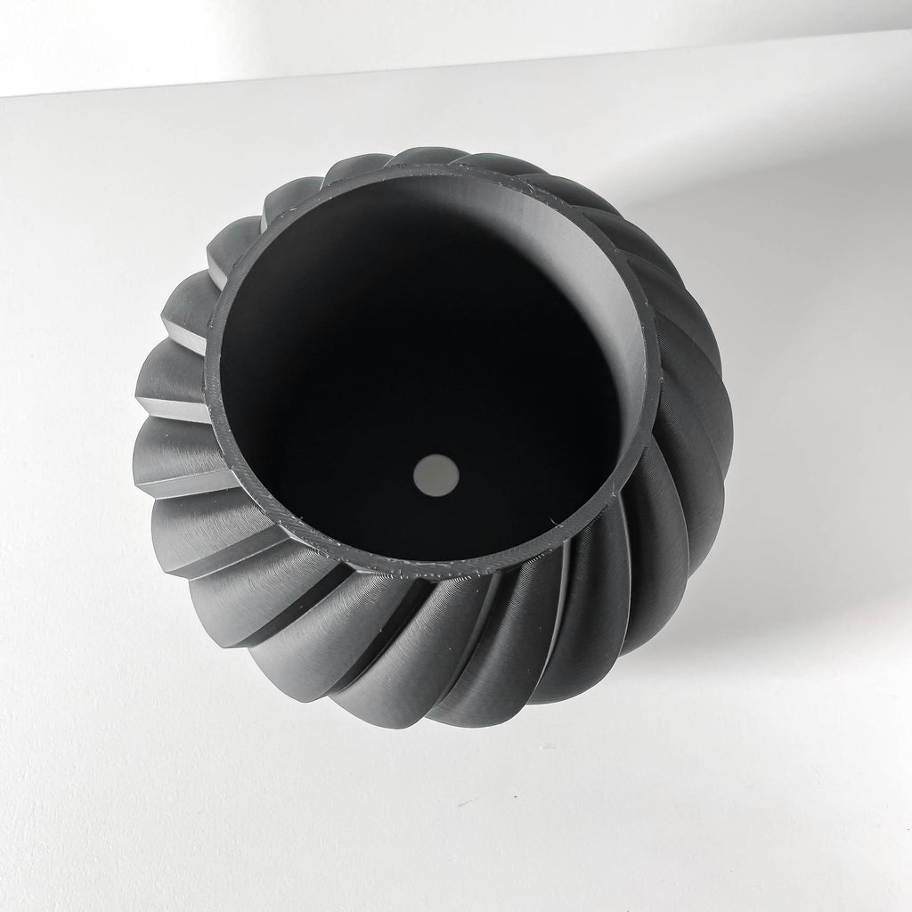 The Oro Planter Pot