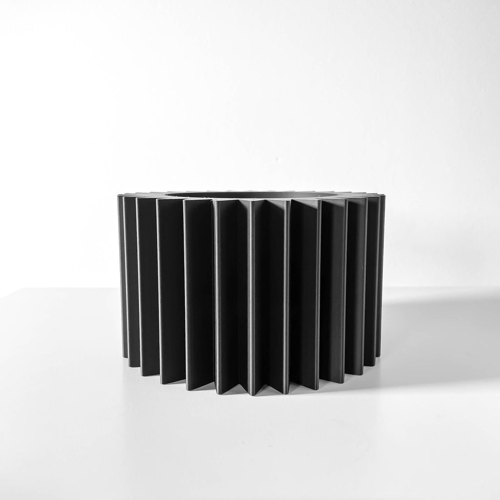 Tuno Planter Pot