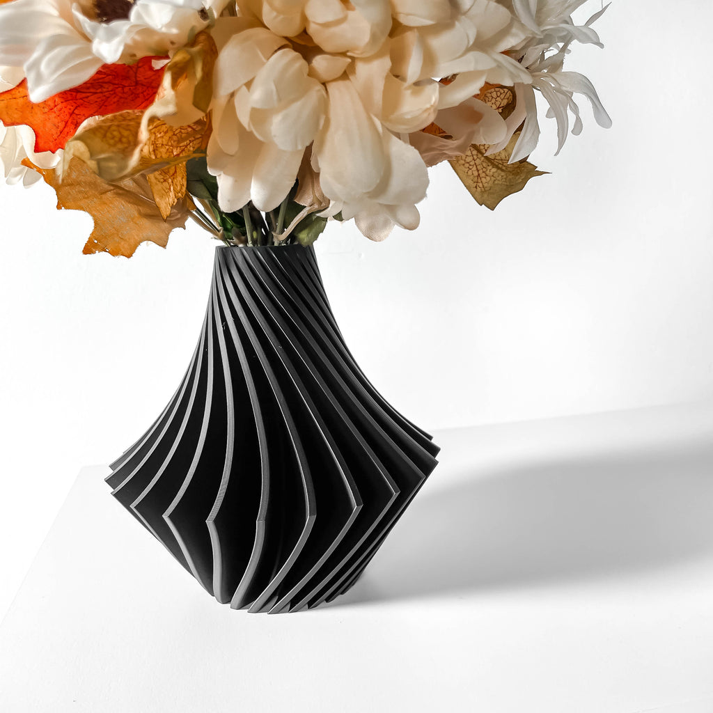 Vamio Vase