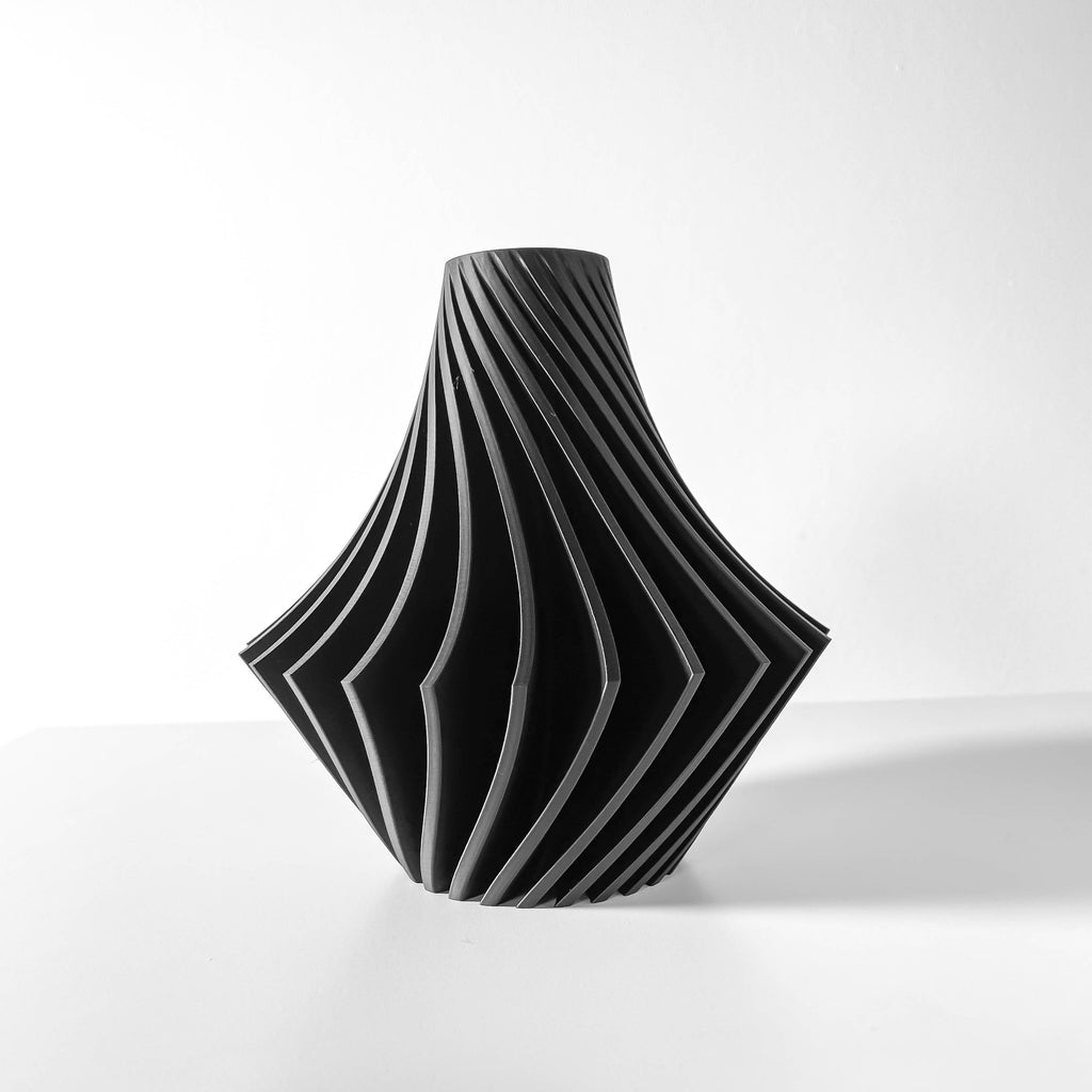 Vamio Vase