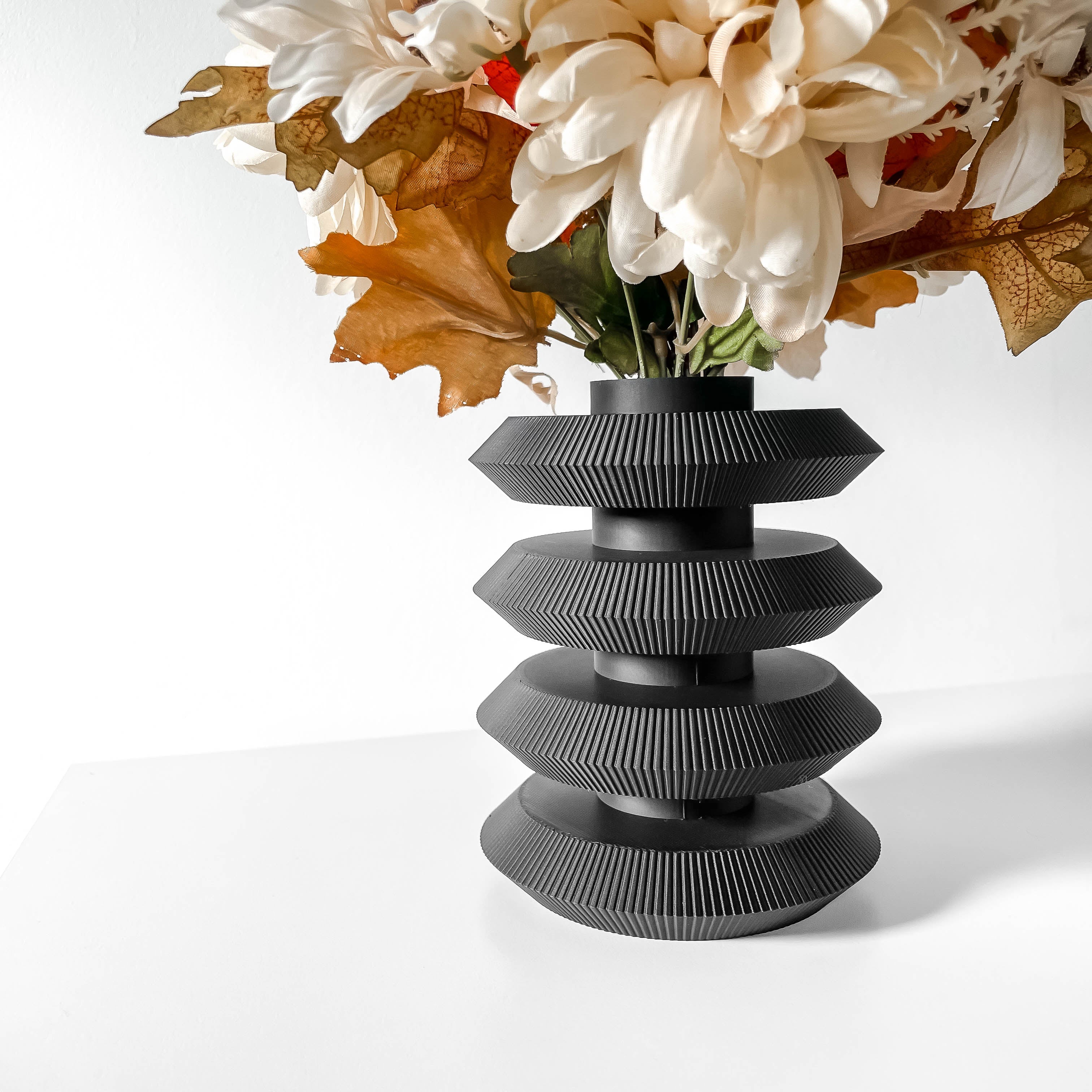 Enima Vase