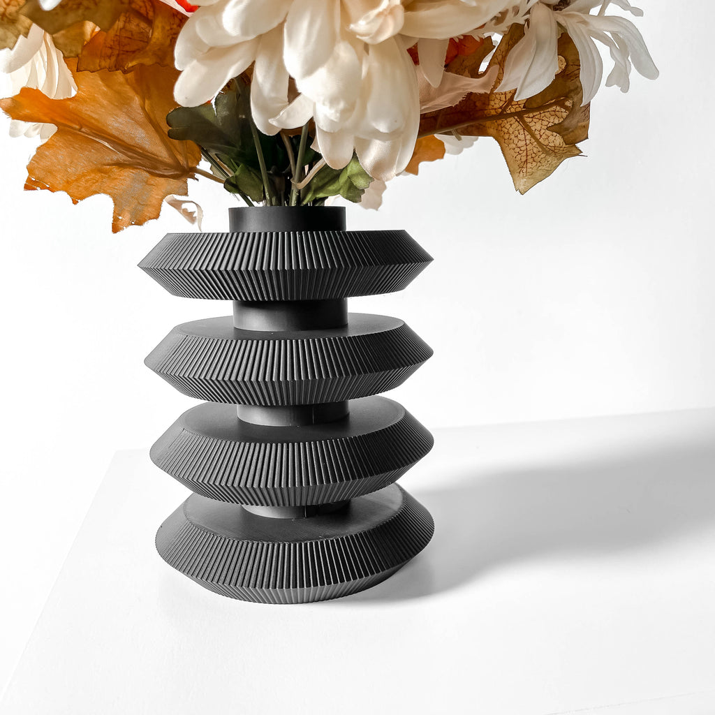 Enima Vase