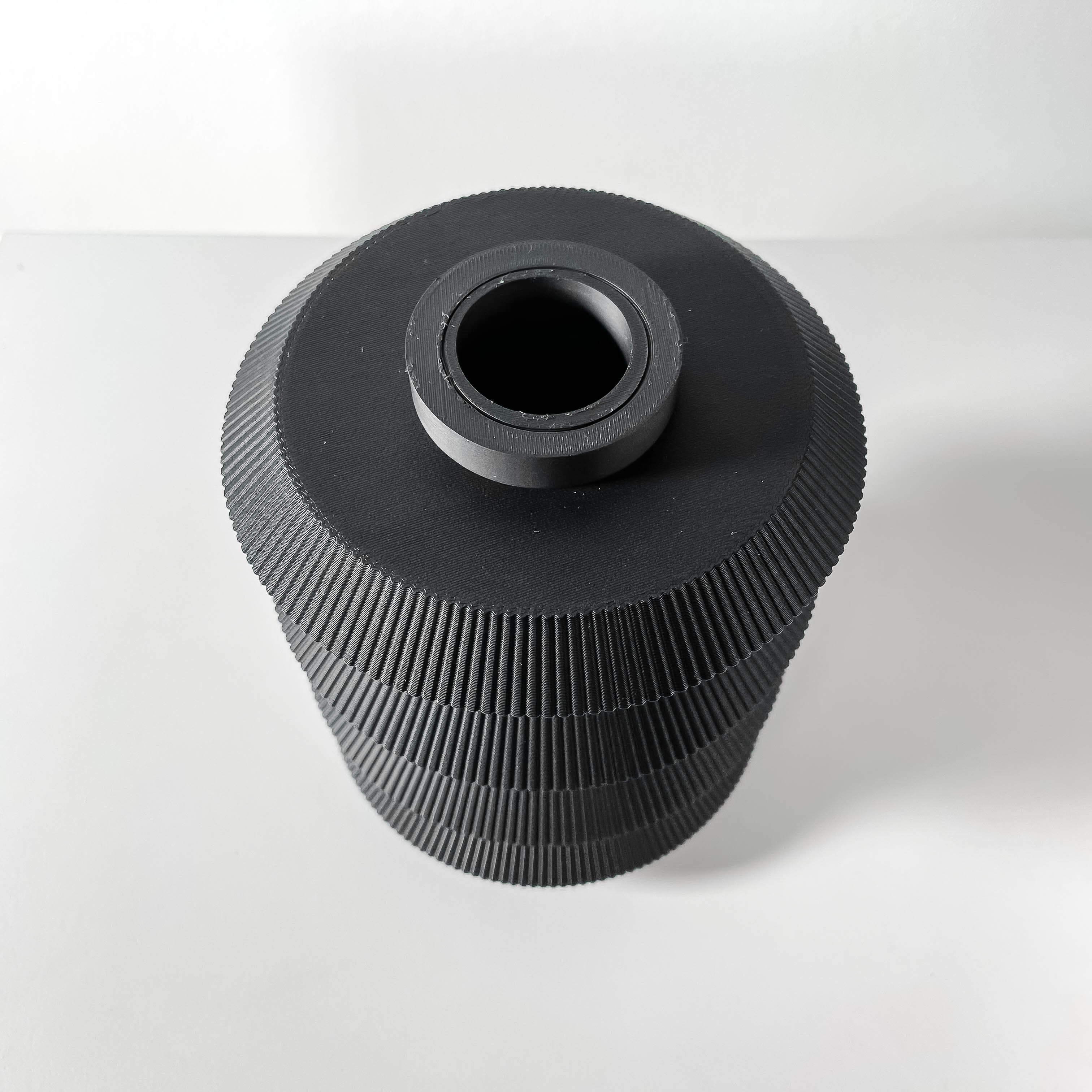 Enima Vase