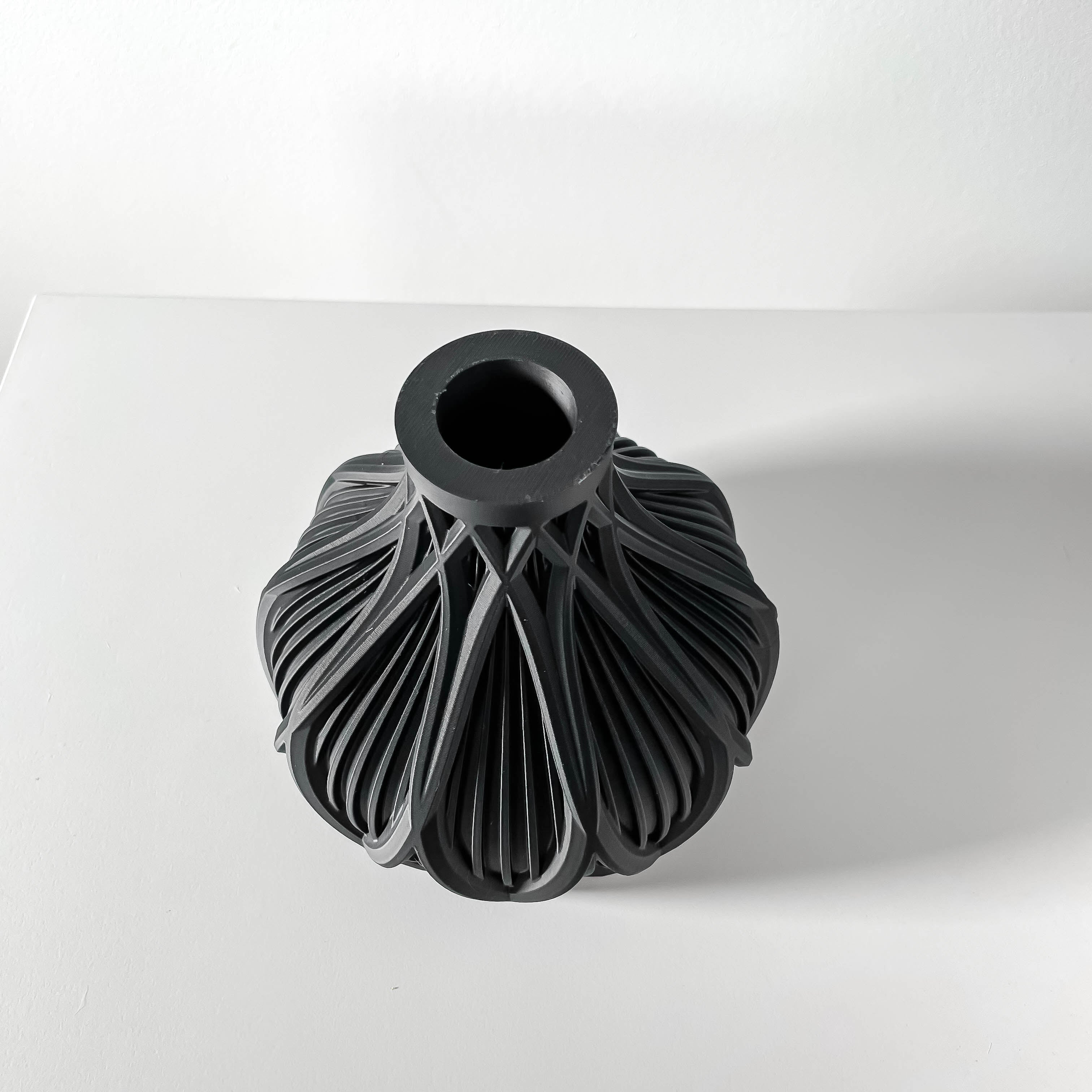 Kami Short Vase