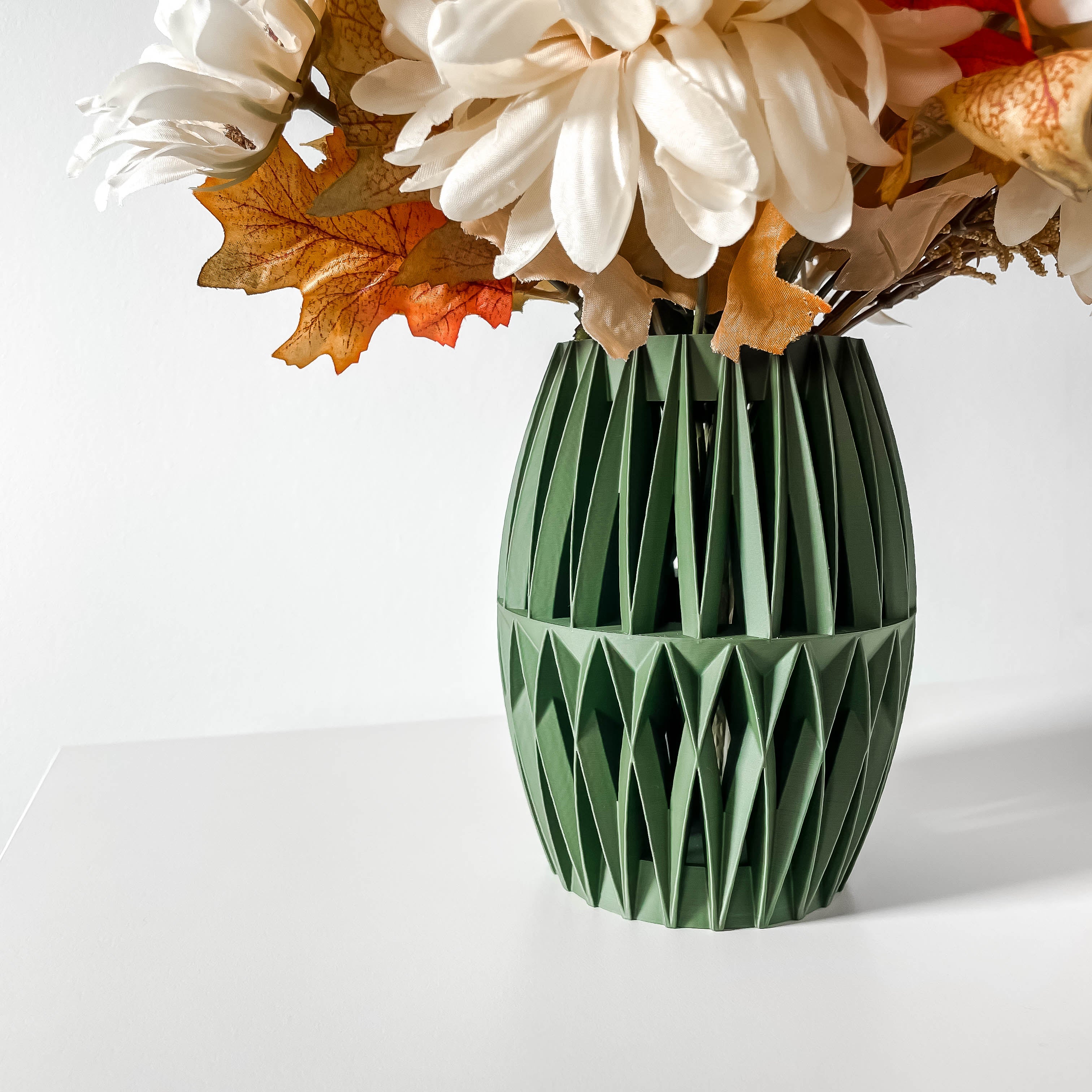 Reni Vase