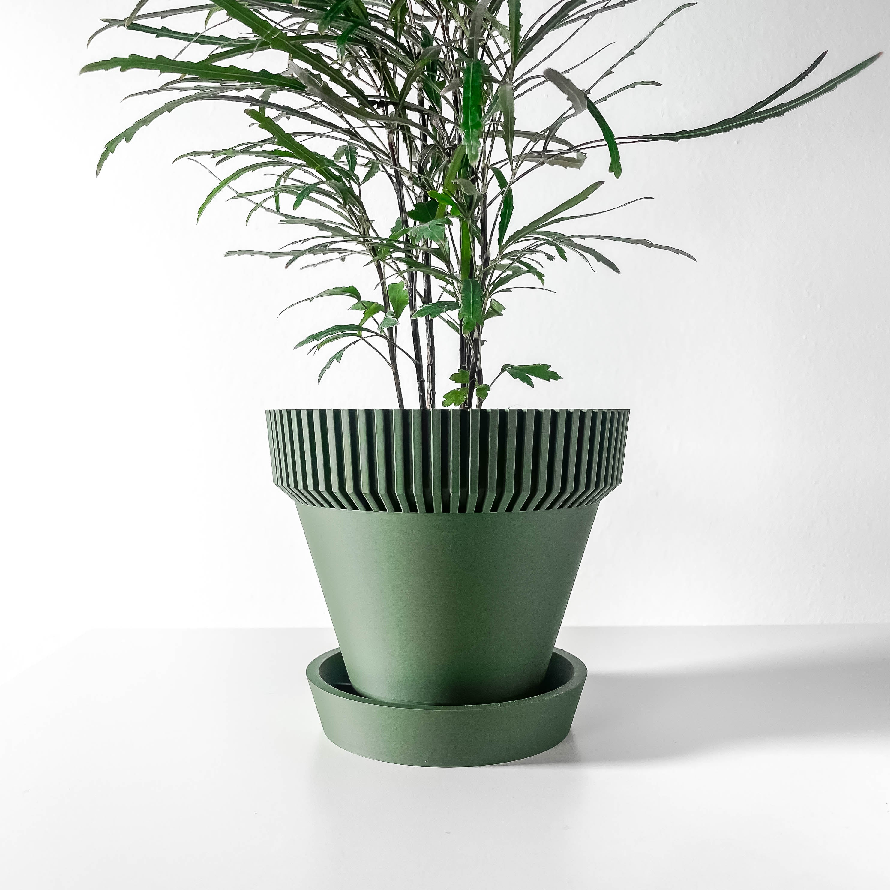 Nari Planter Pot
