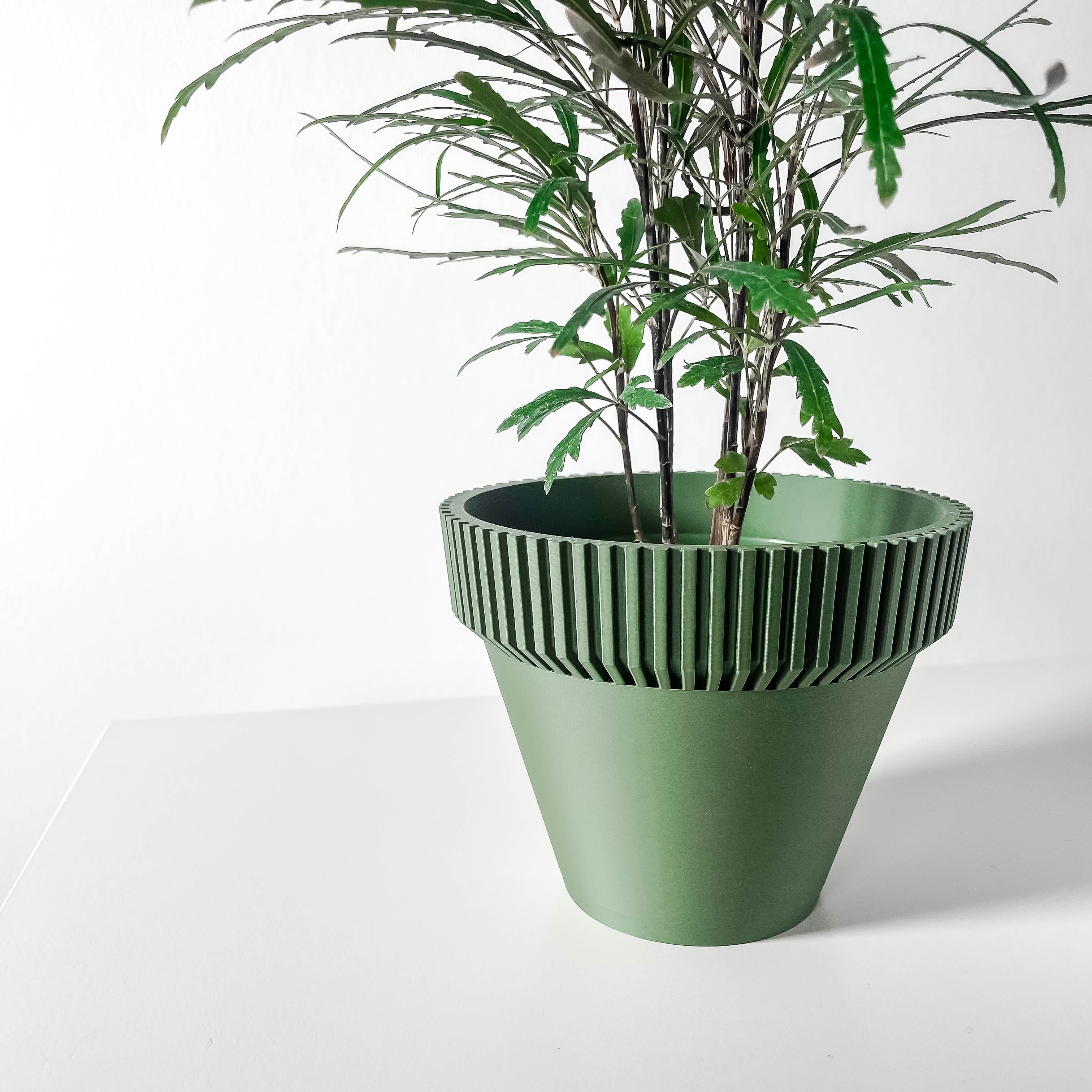 Nari Planter Pot