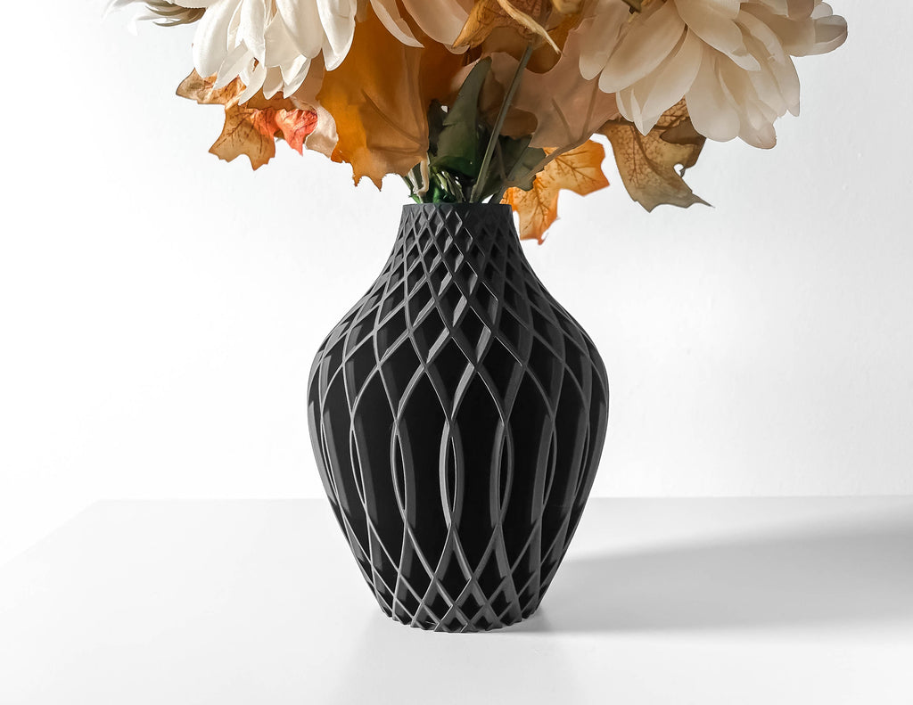 Vika Vase