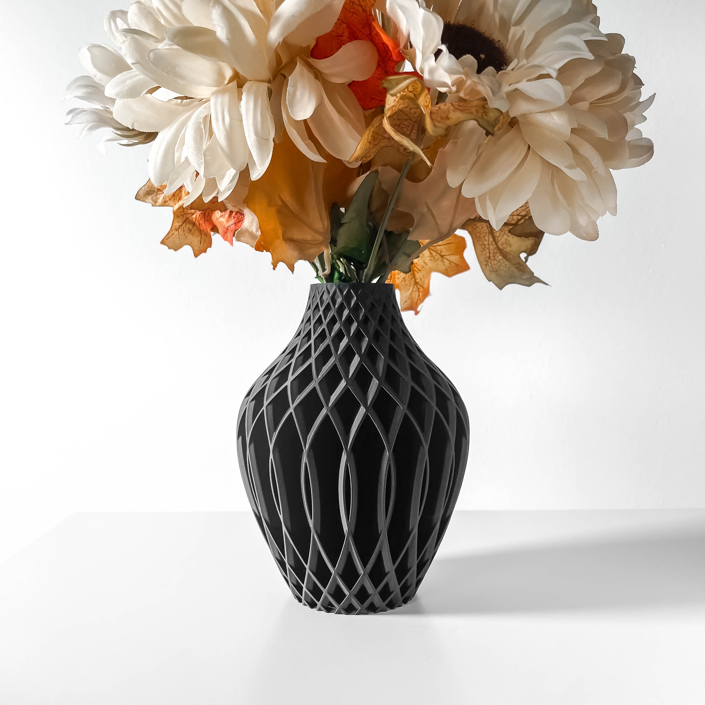 Vika Vase