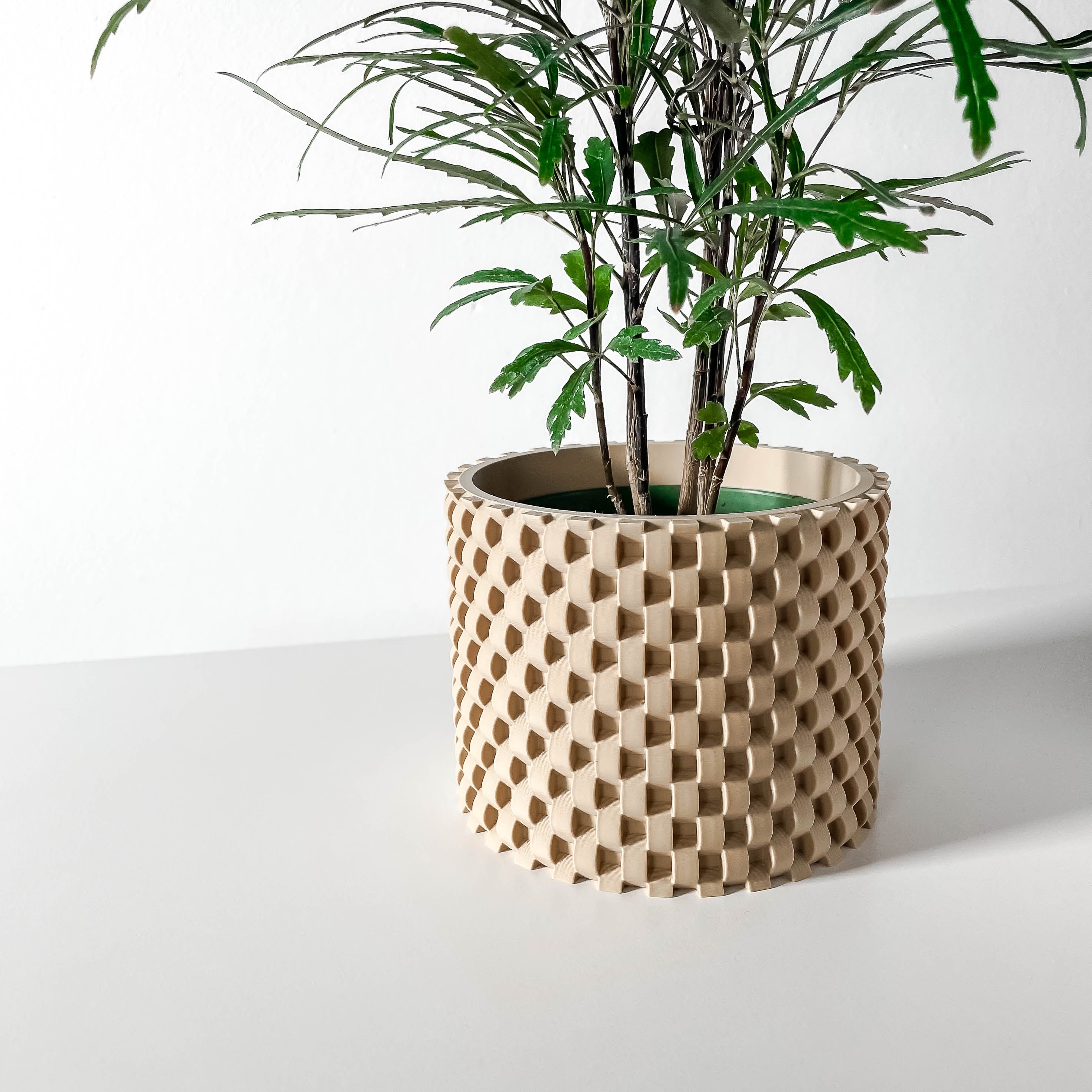 Cheo Planter Pot