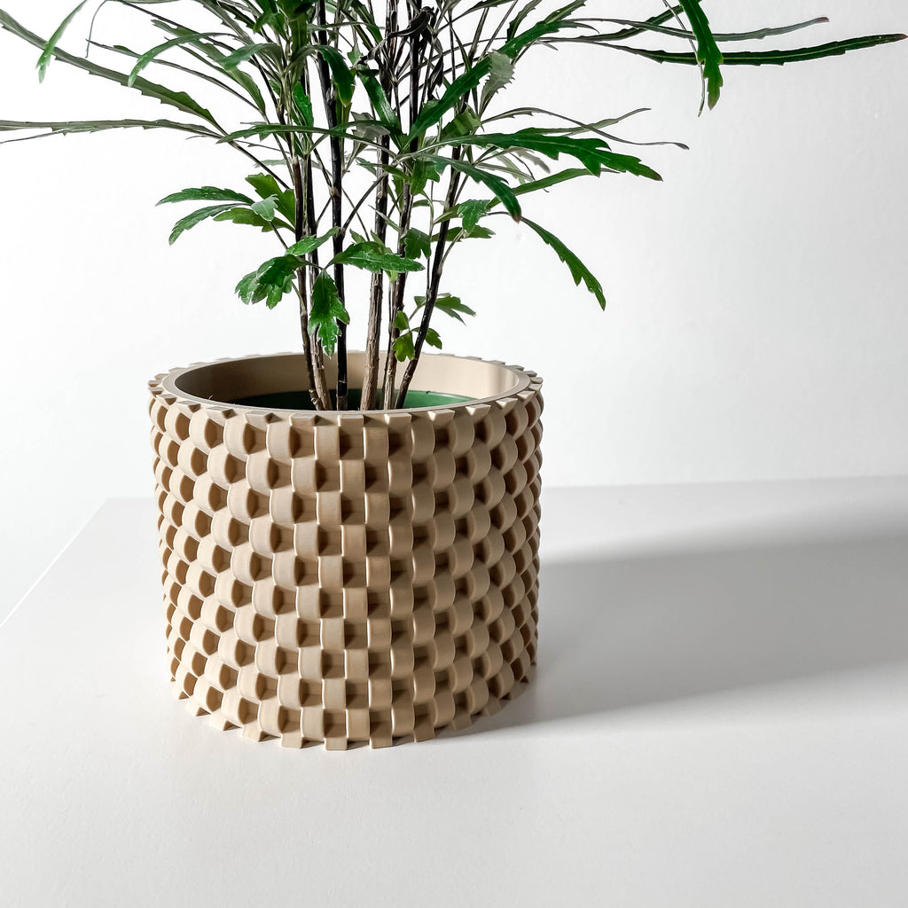 Cheo Planter Pot