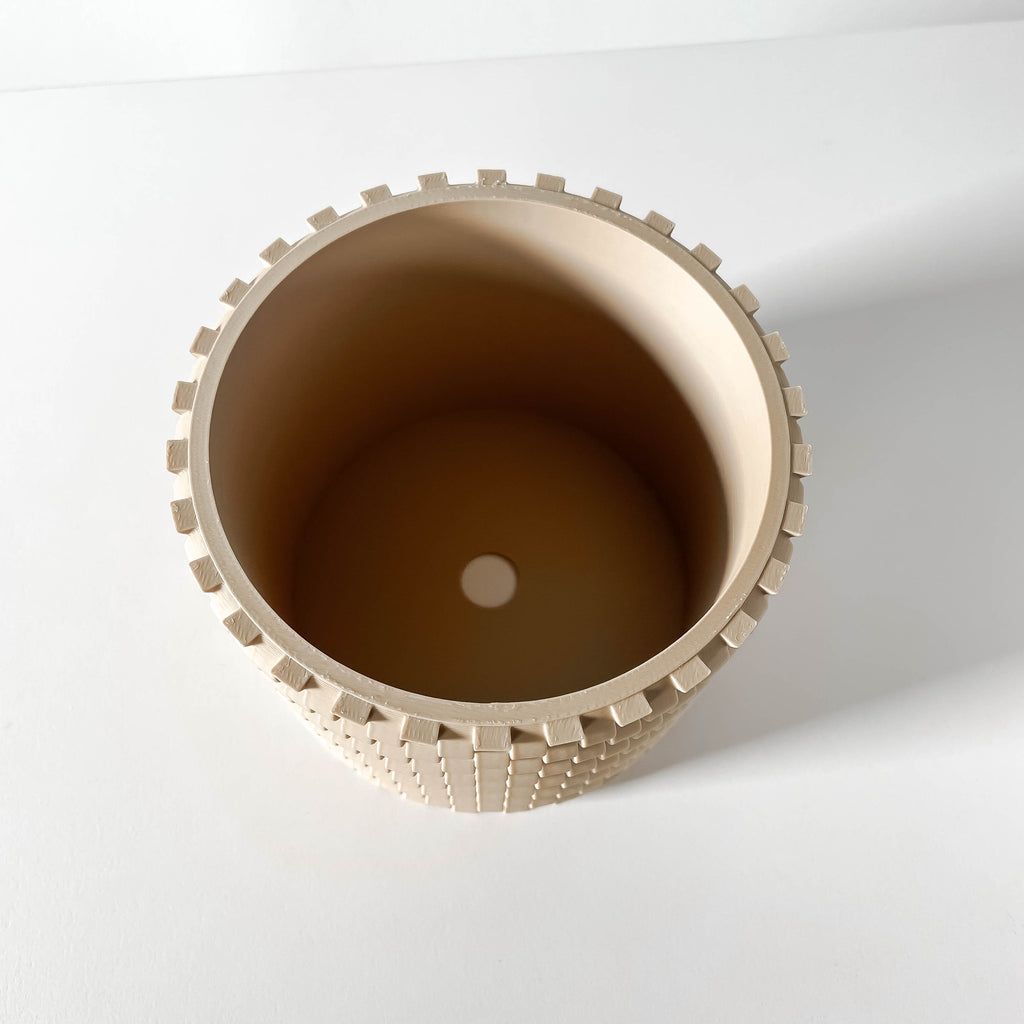 Cheo Planter Pot
