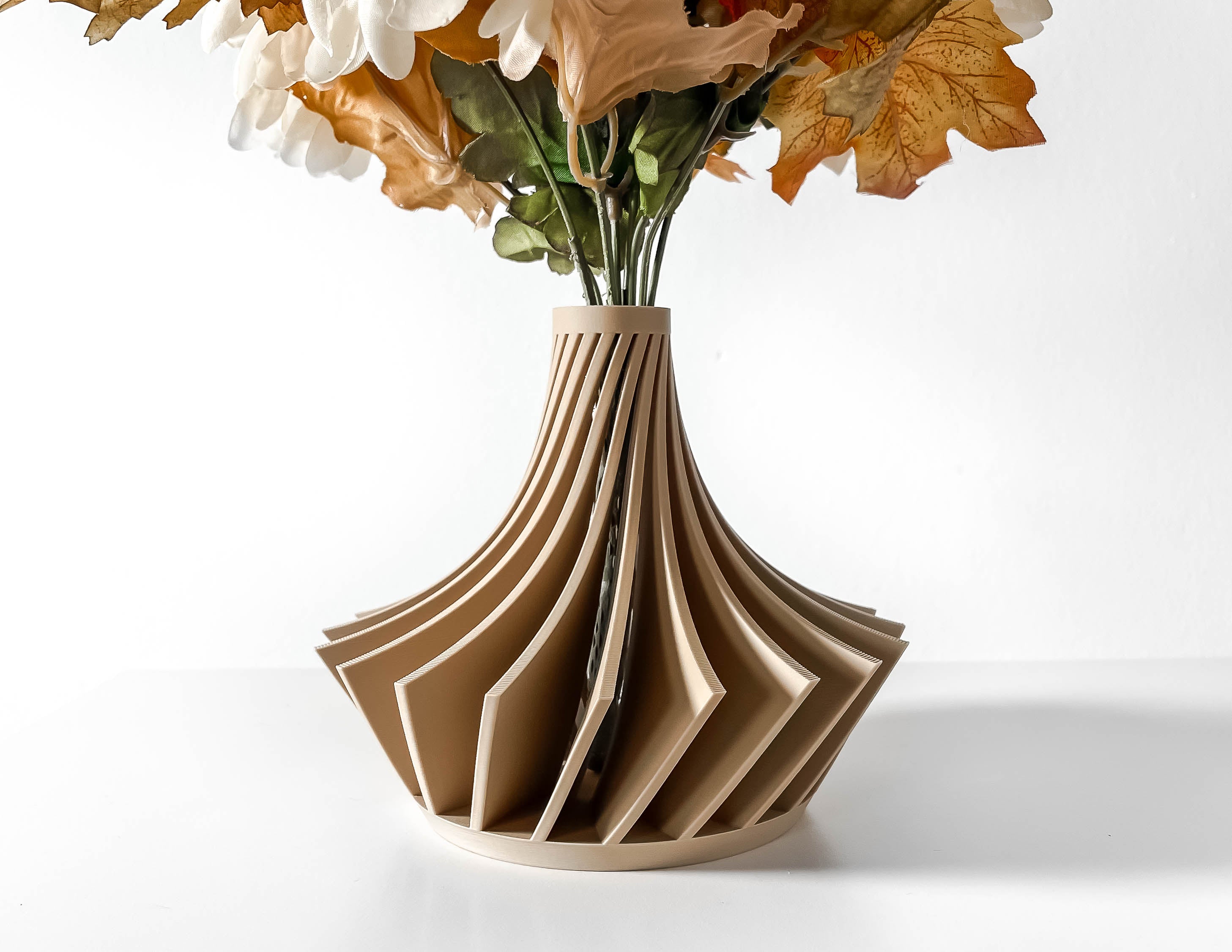 Kario Short Vase