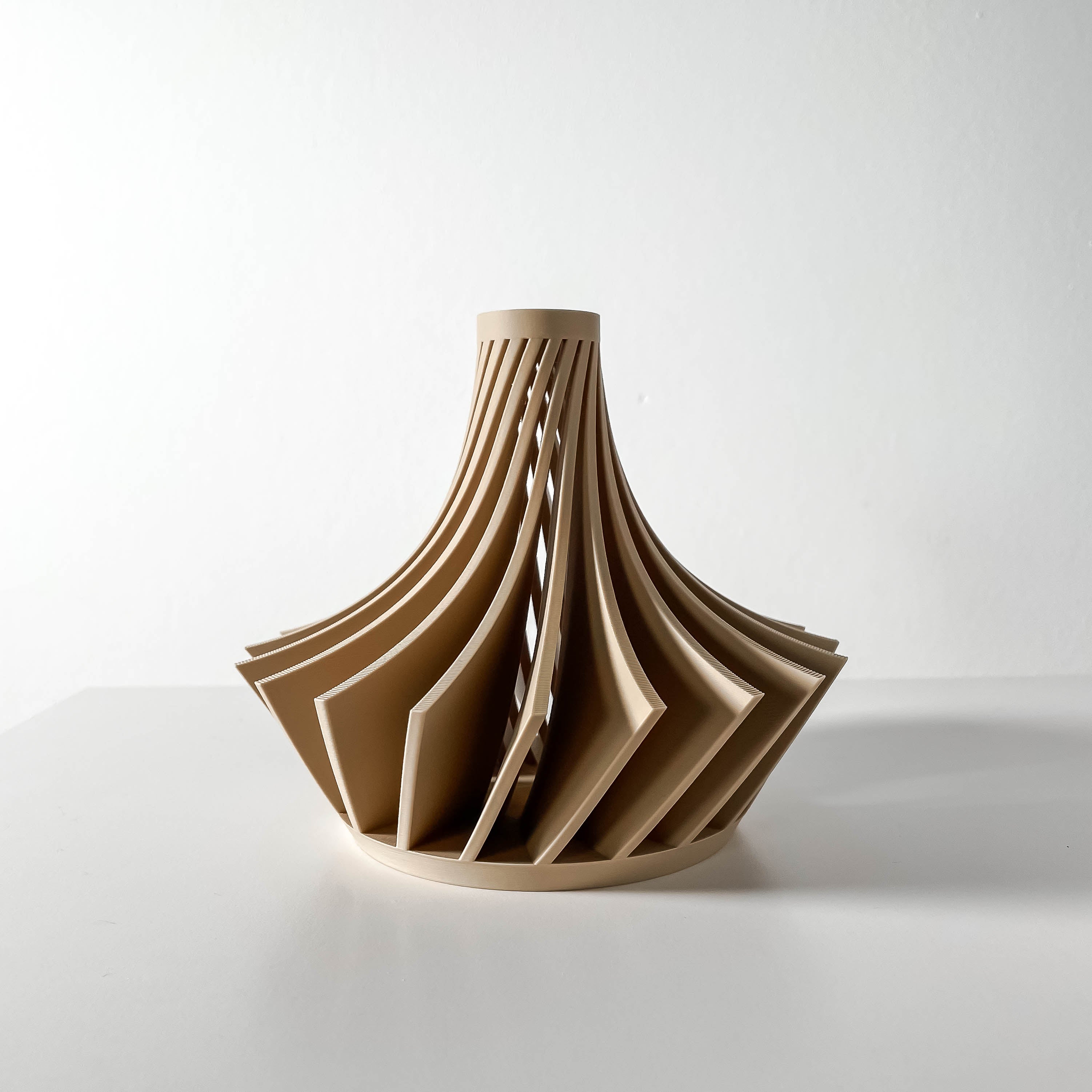 Kario Short Vase