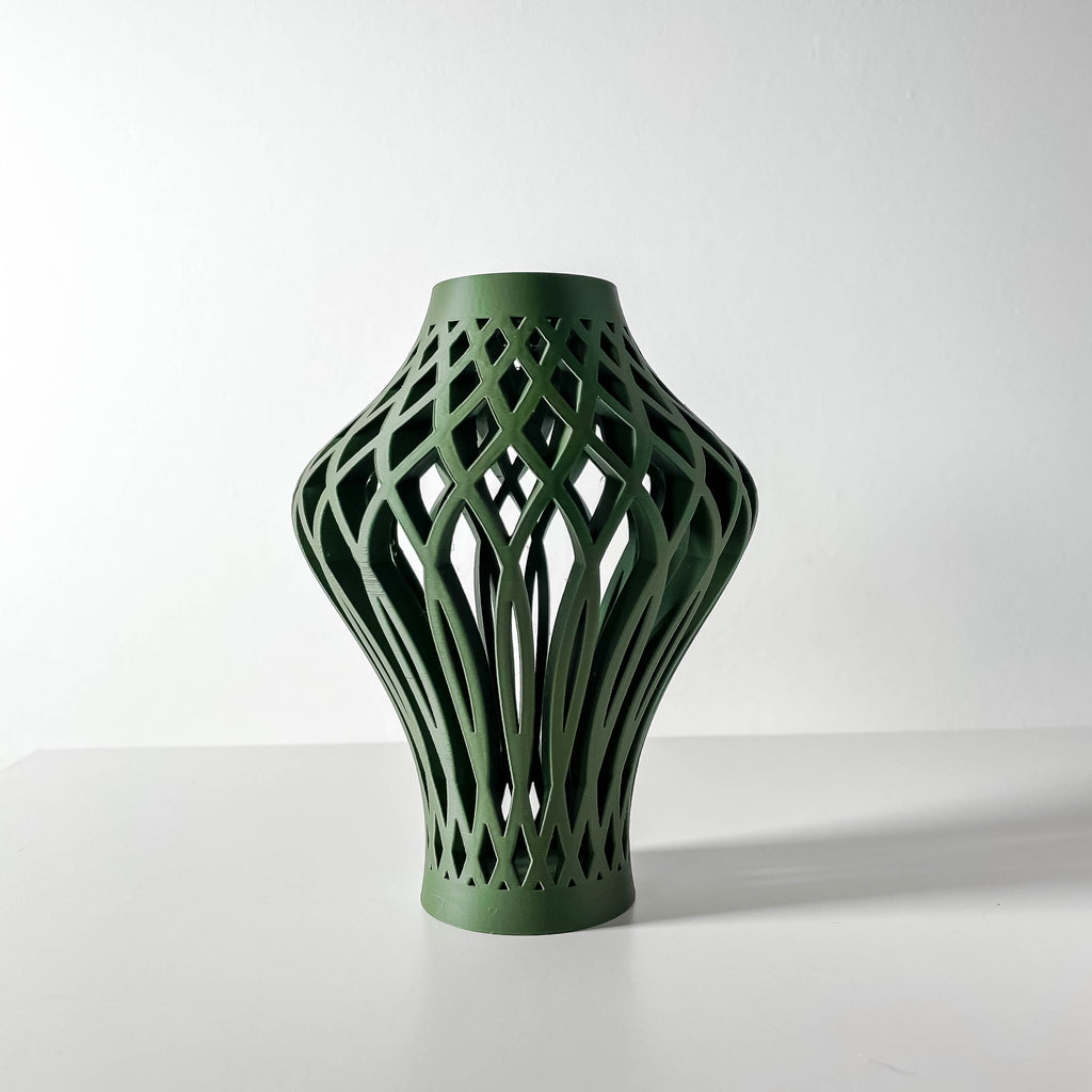 Alano Vase