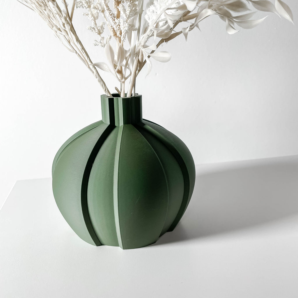 Yomu Short Vase