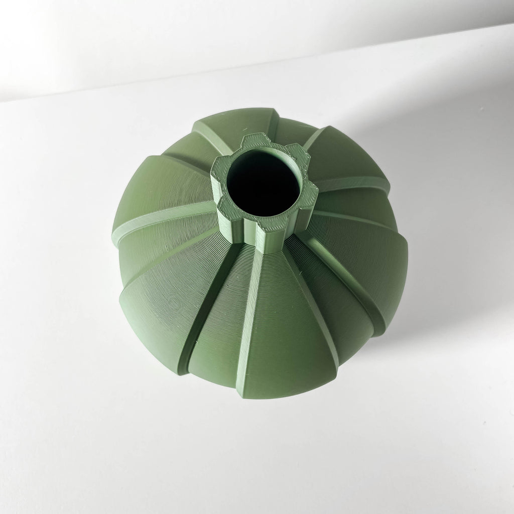 Yomu Short Vase