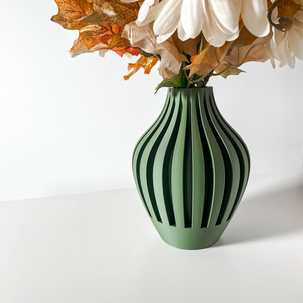 Leri Vase