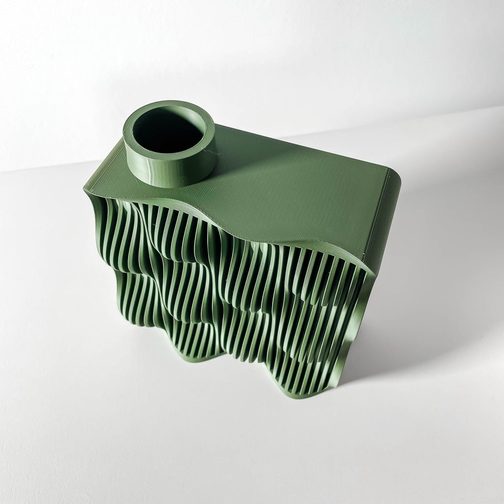 Kamso Vase