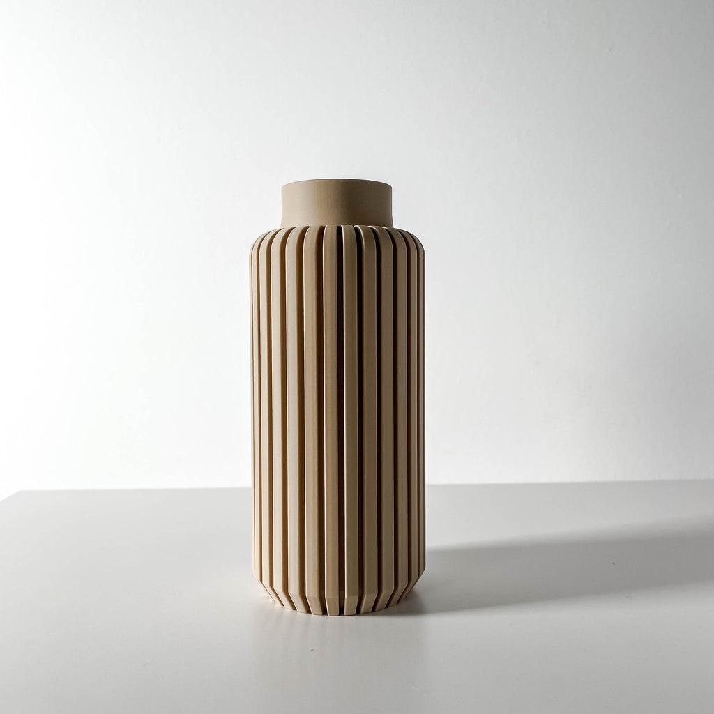 Yuso Vase