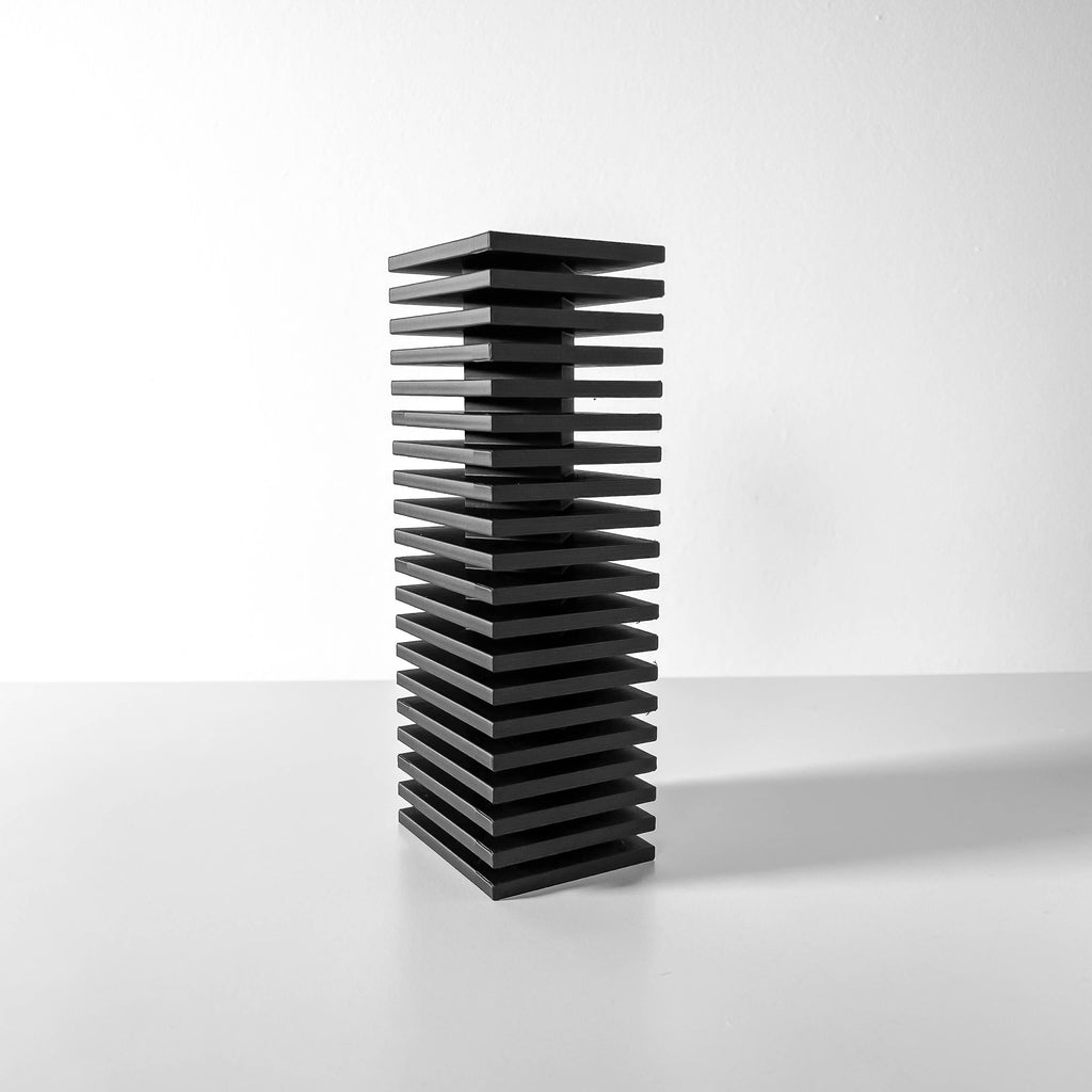 Nado Vase