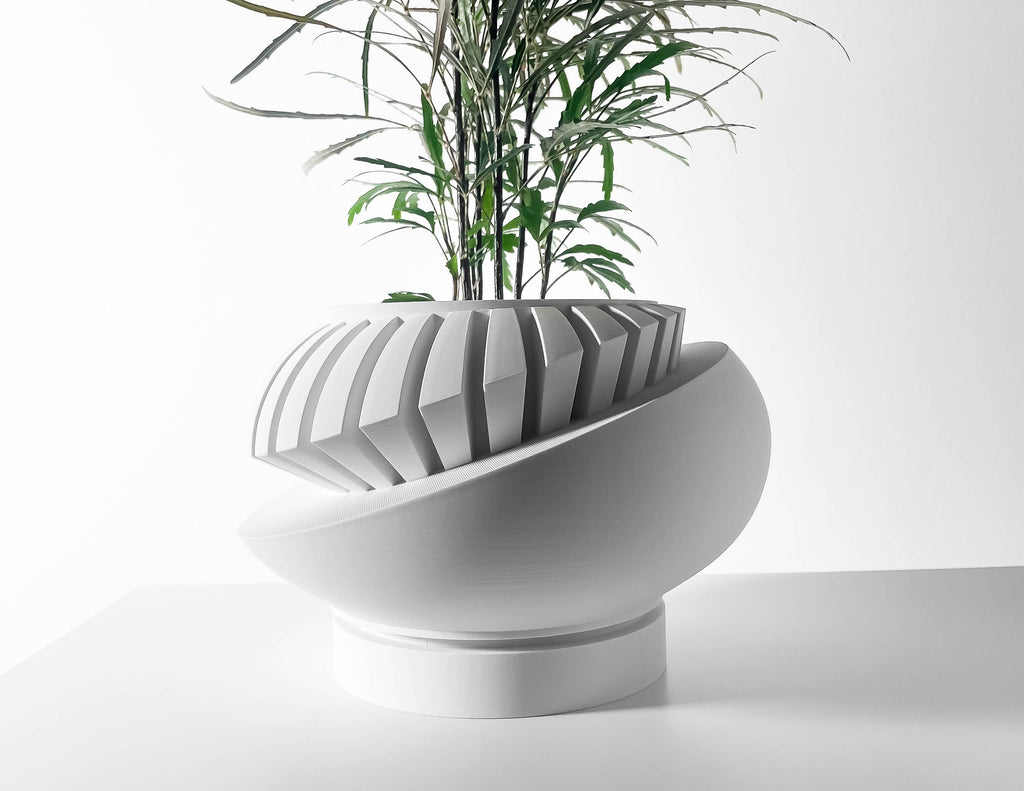 Luxar Planter Pot