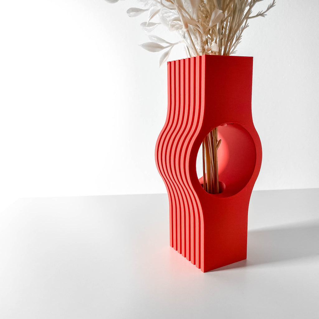 Nallo Vase