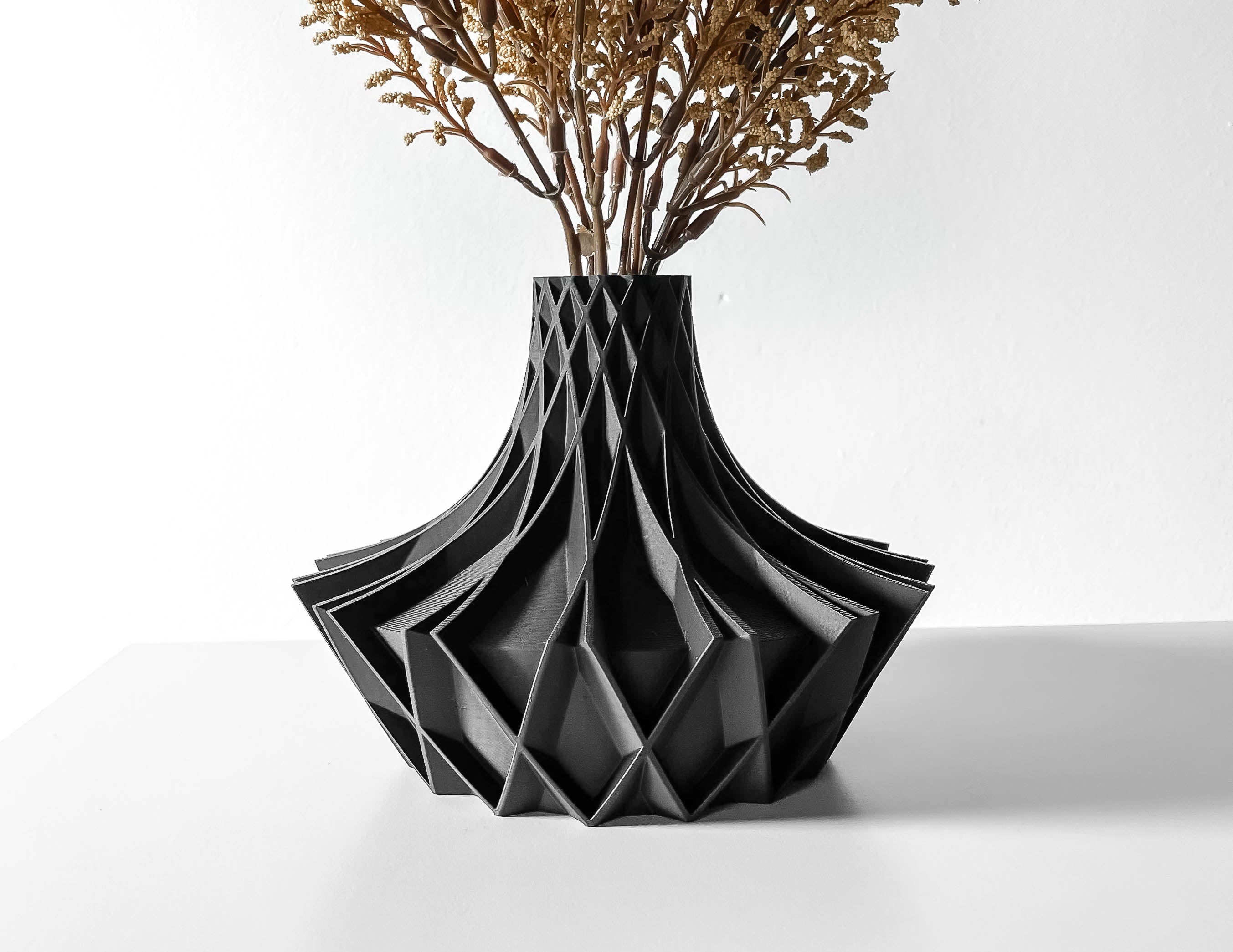 Arkan Short Vase