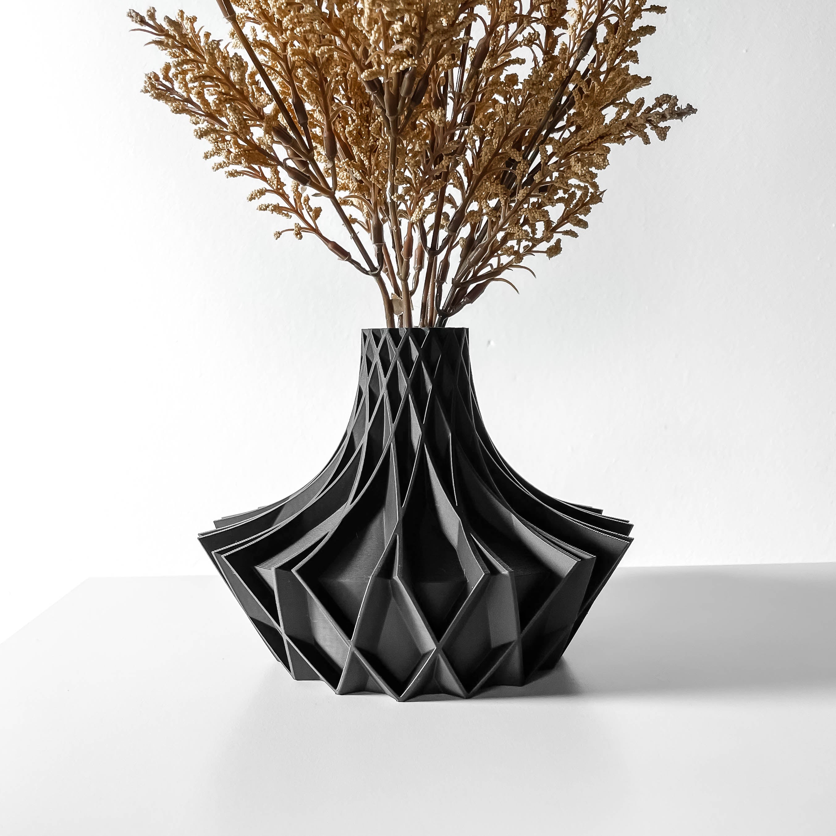 Arkan Short Vase