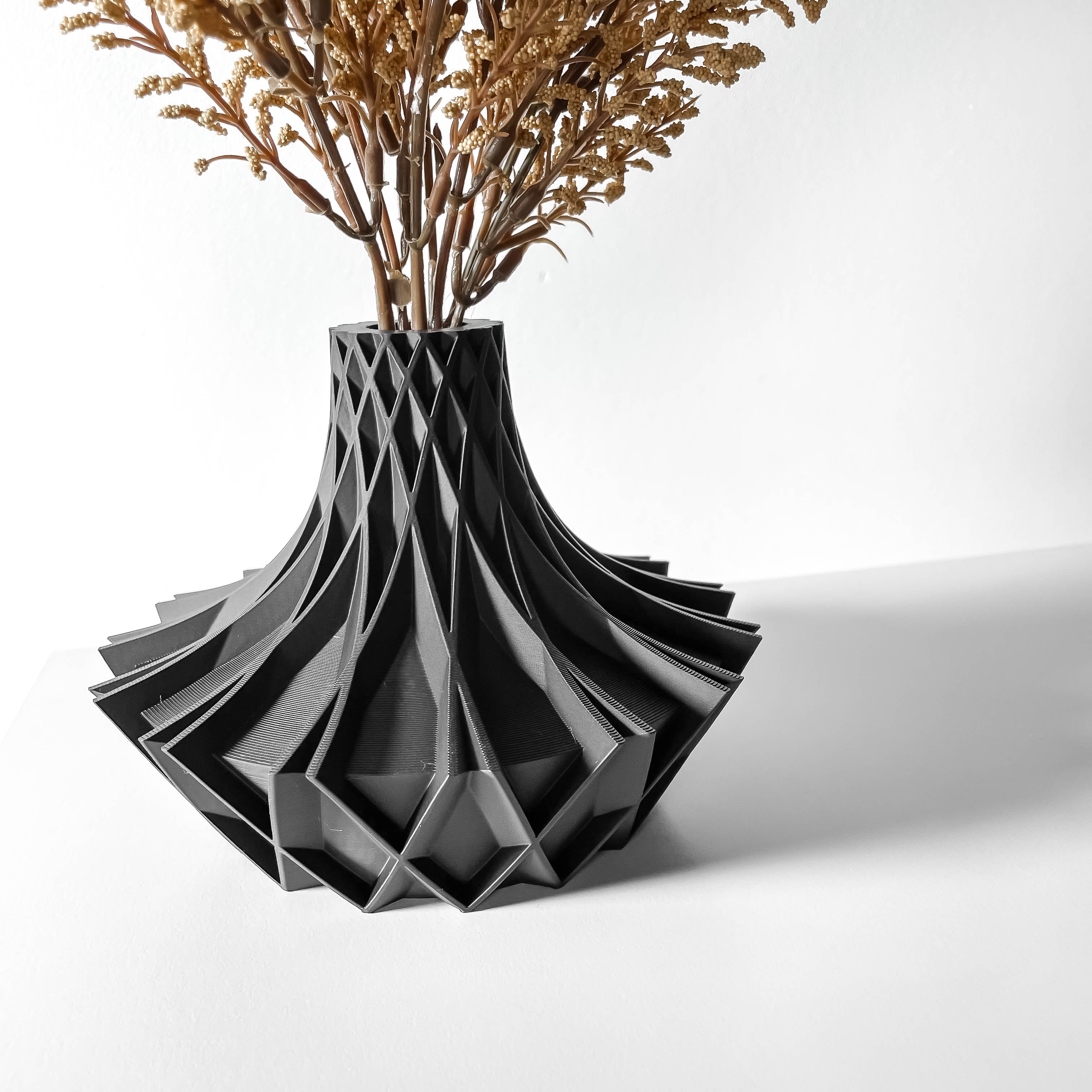 Arkan Short Vase