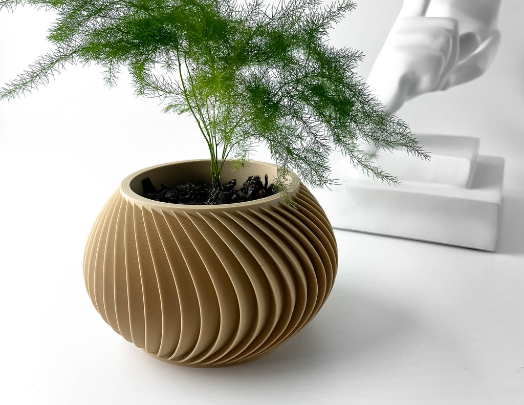 Caleth Planter